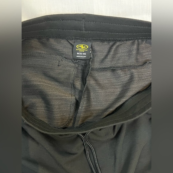 Athletic Works Men’s Black Joggers - Picture 3 of 6